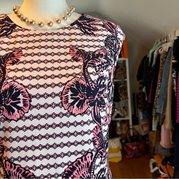 VINCE CAMUTO Crew Neck Flora Pink & Navy Stripped Stunning Dress Size 8 - Picture 6 of 9